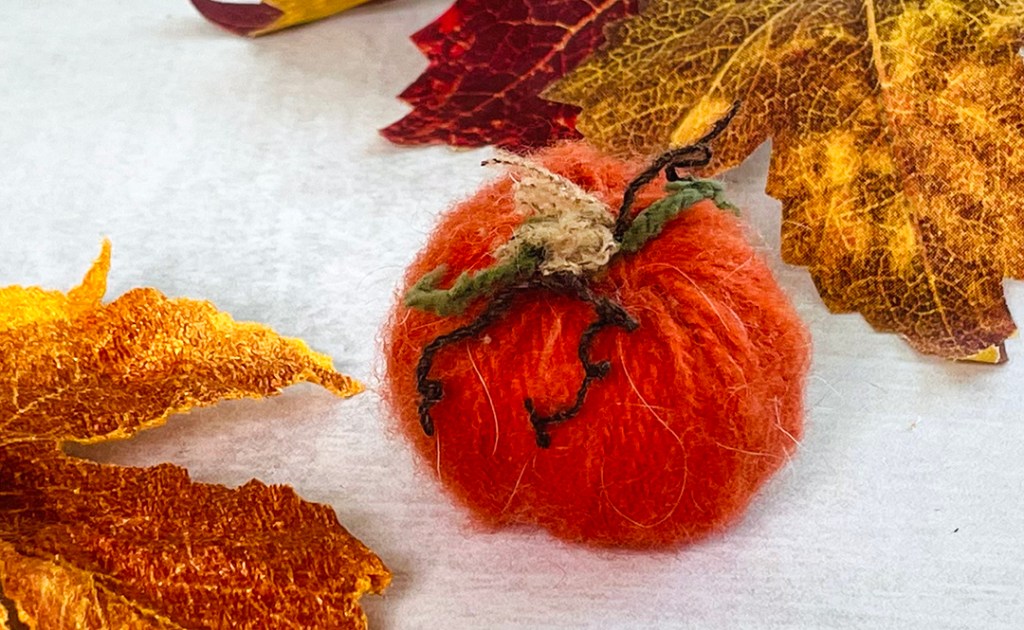Beginner friendly Felted Wool and Yarn Wrapped&nbsp;Pumpkin